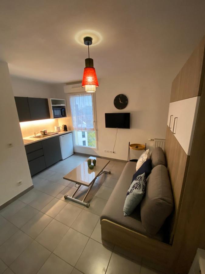 Studio Chic Little Boheme Proche Hopitaux, 15 Mn Du Centre Lyon Exterior photo